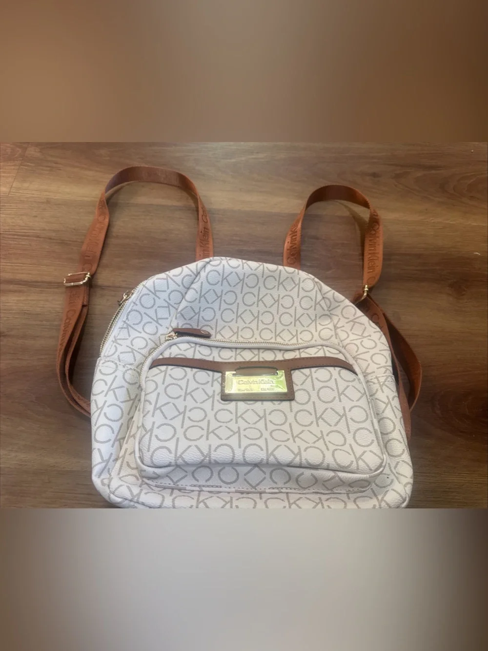 Calvin Klein Women's Backpack **BROKEN ZIPPER DISCOUNT**